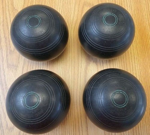 Henselite lawn bowls set 4 - lawn,