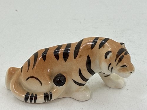Lomonosov porcelain tiger - lomonosov, cub
