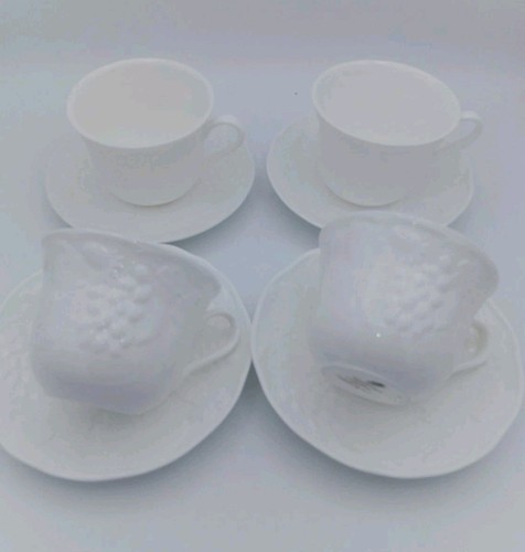 Wedgwood strawberry and - x,