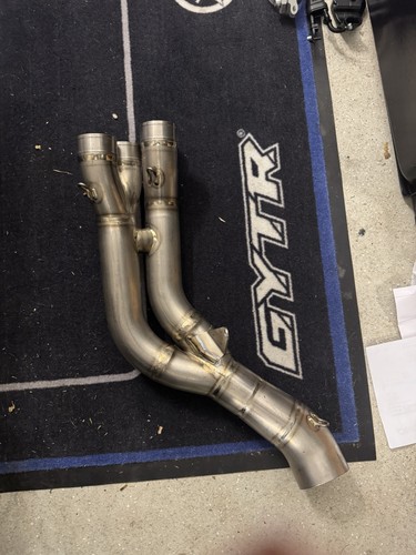 Yamaha 70mm wsbk akrapovic - 70mm,