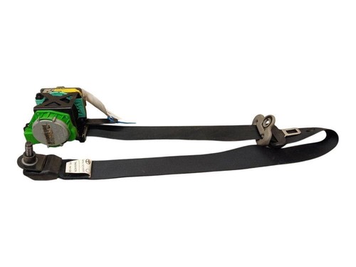 Toyota yaris seat belt front - yaris,