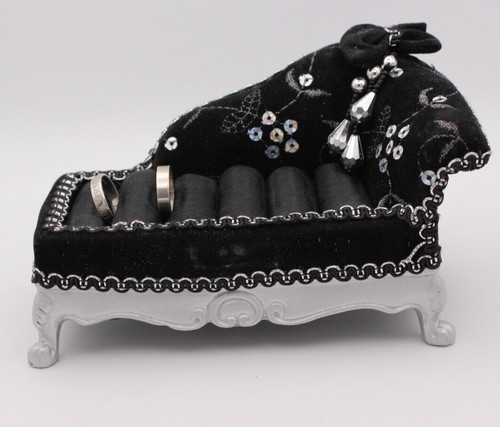 Rare vintage black chaise - black,