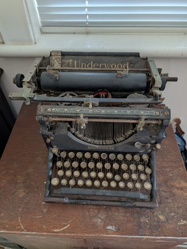 Underwood vintage typewriter - vintage,