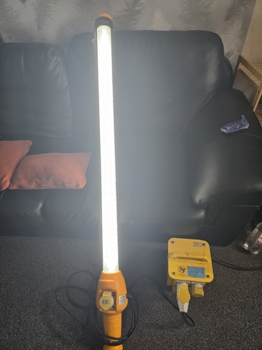 Defender e712670 led uplight - defender,