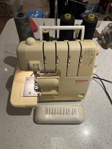 Bernina 2000de overlocker - bernina,