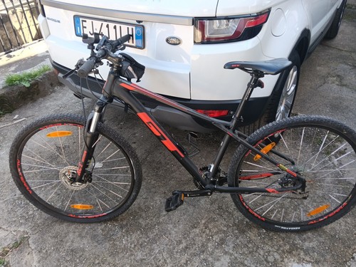 Mountain bike avalanche - gt,