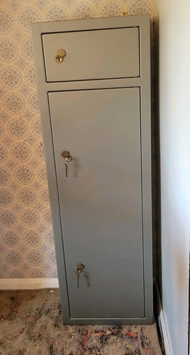 Vintage armour safe - vintage,