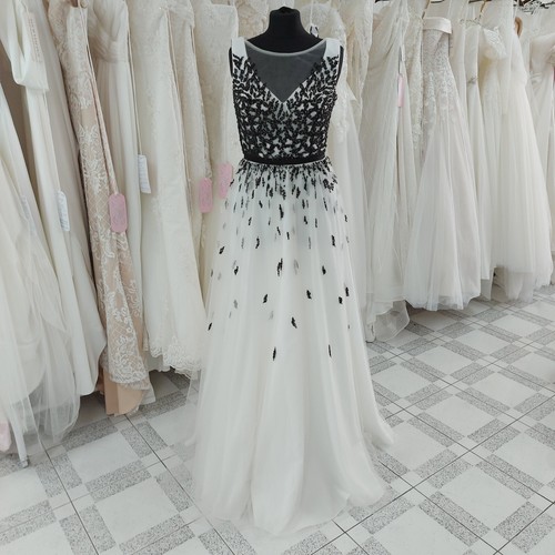 Size dress by gino - 10/12,