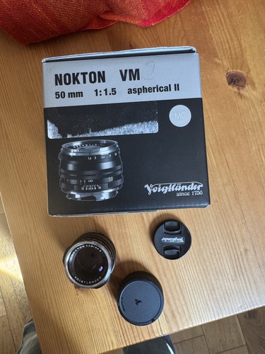 Voigtlander 50mm 5 nokton - f/1.5,