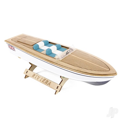Riviera motor boat - motor,