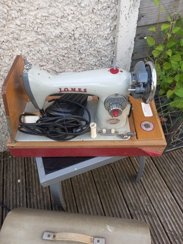 Jones sewing machine model 105 - machine,