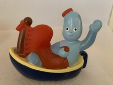 In The Night Garden Iggle Piggle On Boat Roll Along Toy 4” Vintage