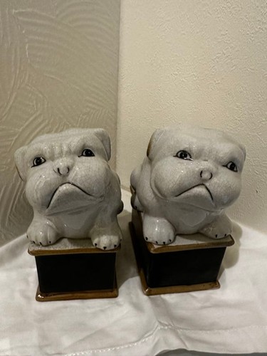 Ceramic bulldog figurine - figurine, set