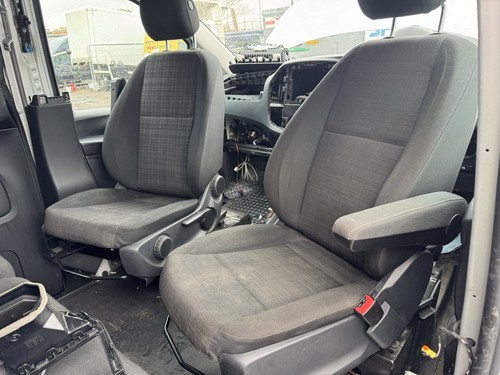 Mercedes vito front captain - front,