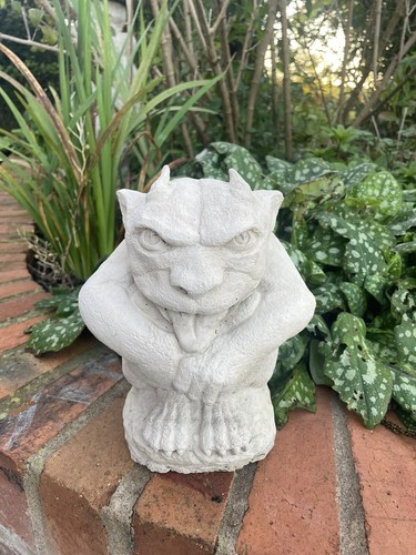Gargoyle grotesque garden - gargoyle,