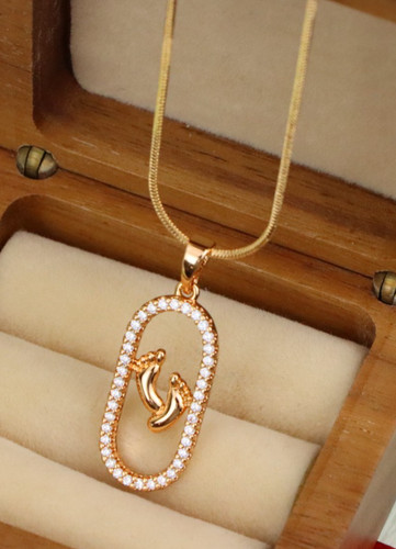 Rose gold baby feet pendant - rose,