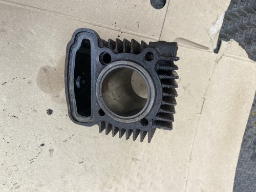 Honda c90 cub engine - c,