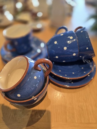 Dartmouth pottery blue - dartmouth,