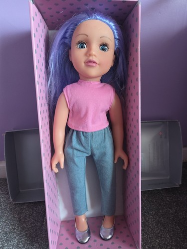 Design friend doll box - friend,