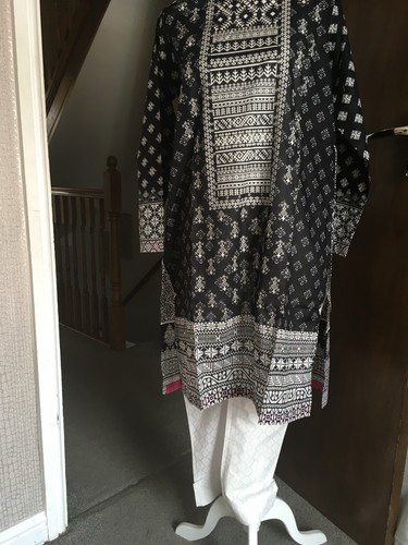 Pakistani designer gul - gul, ahmed