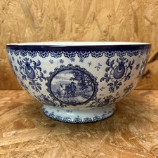 Vintage Art Nouveau Royal