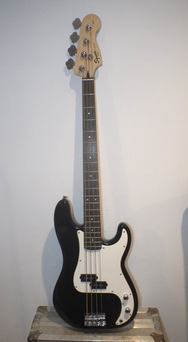 Squier fender affinity - by,