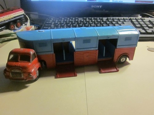 Corgi major toy - major, chipperfield