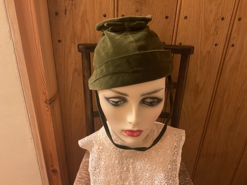 Vintage young girls hat - young,