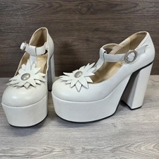 Red Or Dead Rod Flower Pot