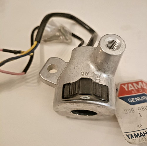 Nos yamaha v50 v70 v90 - v50,v70,v90, right