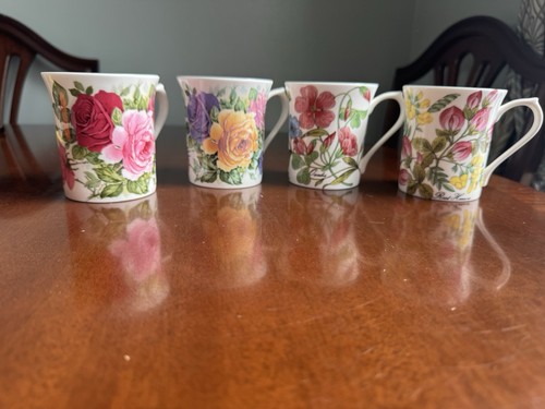 Set floral bone china - of,
