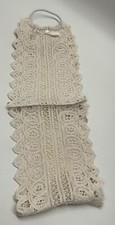 Hanging Lace Double Toilet