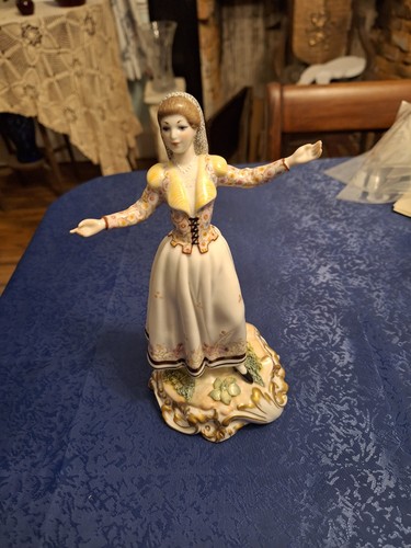 Lladro very rare - 1956, regional
