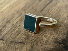 9ct Yellow Gold Blood Stone