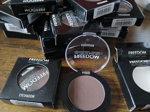 Eyeshadow singles joblot - eyeshadow,