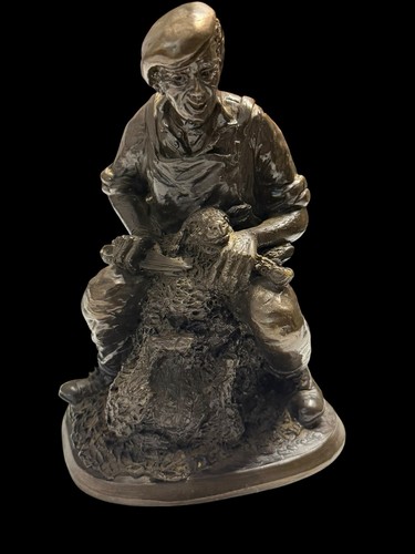 Heredities cast bronze resin - cast,
