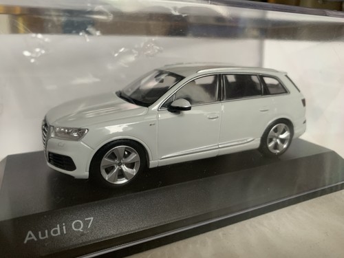 Schuco audi q7 - 1/43, white