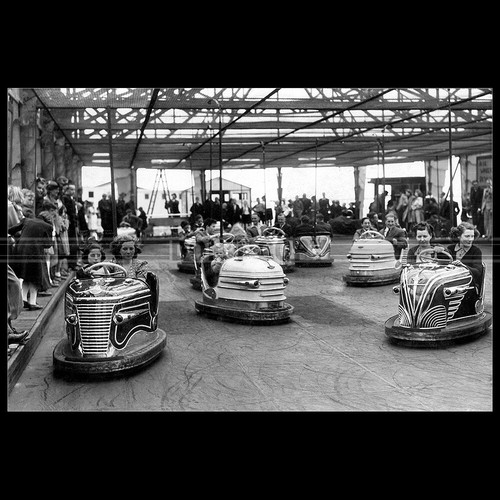 Photo 031308 bumper car - a.031308, 1941