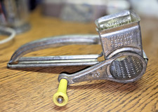 Vintage Mouli Cheese Nut