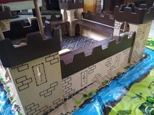 ELC Wooden Castle Set With