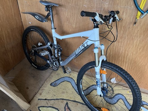 Giant trance mountain - mountain, bike