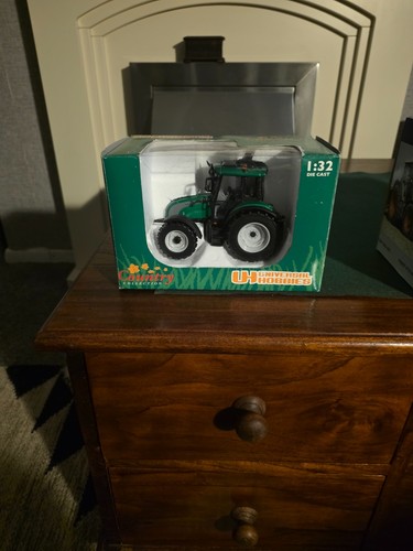 Universal hobbies scale - 1/32,