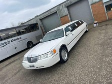Lincoln Town Car Stretch Limo