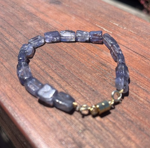 Iolite magnetic 8in - iolite,