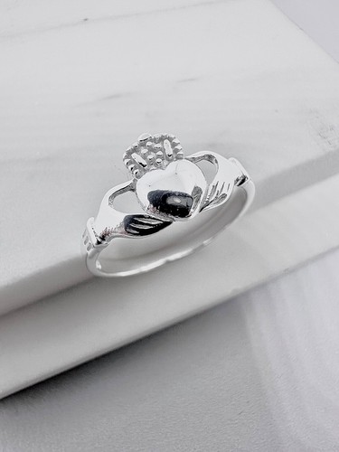 925 sterling silver - sterling, claddagh