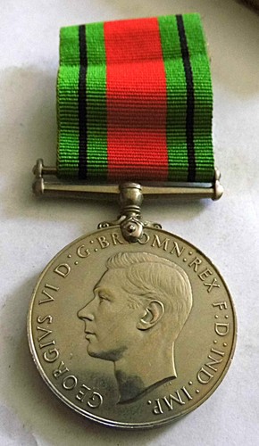 Ww2 defence medal boxed - medal,
