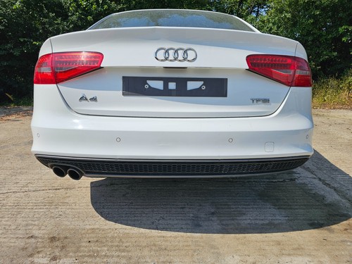 Audi rear bumper - rear, line