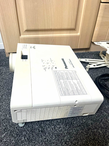 Panasonic vw345n lcd - pt-vw345n,