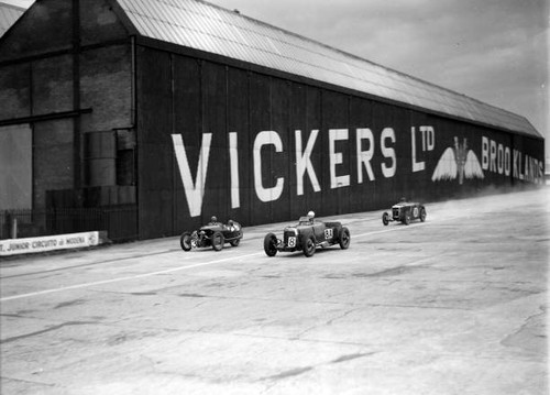 Aston martin leads morgan - martin,