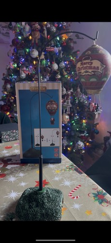 Lemax christmas figurine a - lemax,